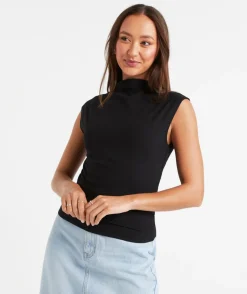 HANNAH RUCHED TOP