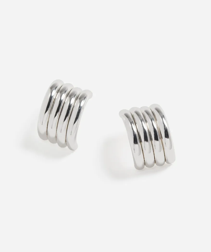 LARGE RIBBED STUD SILVER