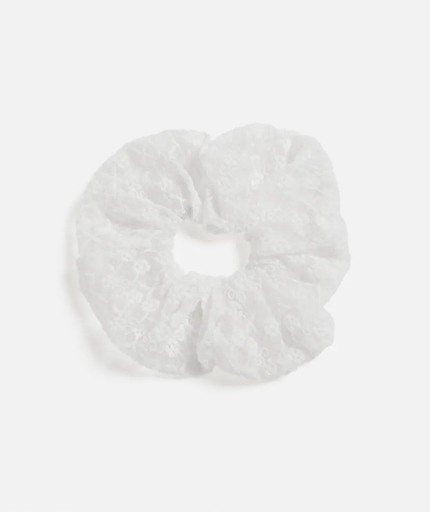 LARGE WHITE ORGANZA SCRUNCHIE