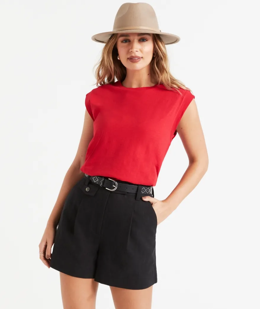 RAINE TEXTURED SHORT