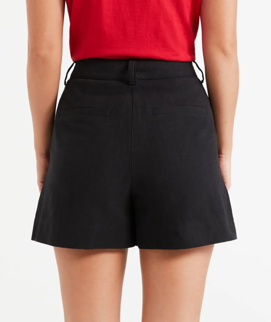 RAINE TEXTURED SHORT