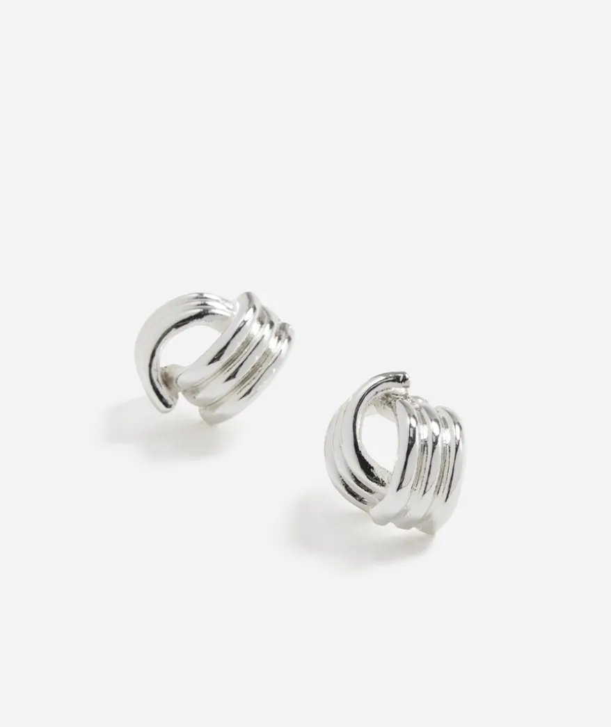 SILVER PLATED RIBBED EARRING