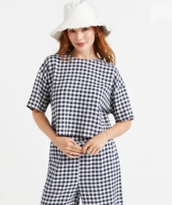 THE EUROPEAN LINEN BLEND GINGHAM TEE