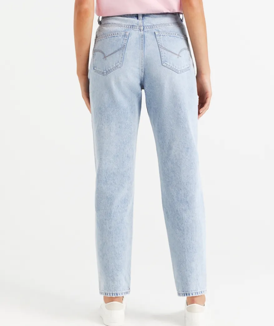 THE MOM DENIM JEAN